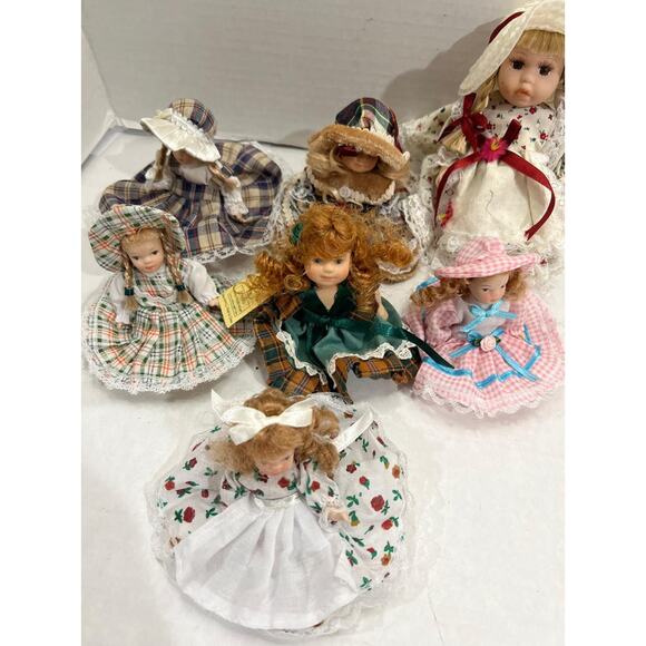 Lot 7 Vintage Mini Porcelain Dolls Victorian Fancy Friends Baby Collectibles - Picture 1 of 10